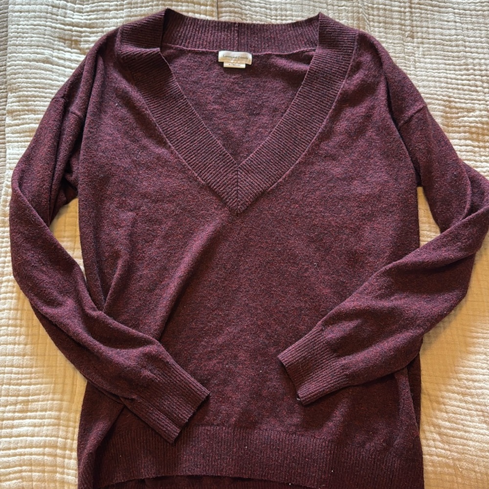 WOMENS LOVERS AND FRIENDS SWEATER XS NEVER WORN
